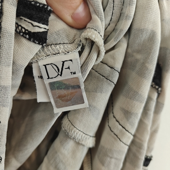 Diane Von Furstenberg 100% Silk Printed Mini Long Sleeve Dilly Twiggs Dress 0 - Picture 11 of 13